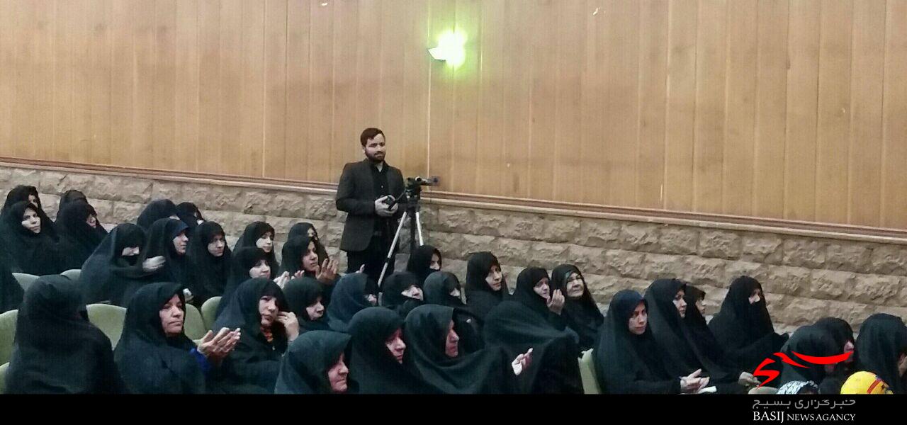همایش سبک زندگی حضرت معصومه(س) در قم برگزار شد