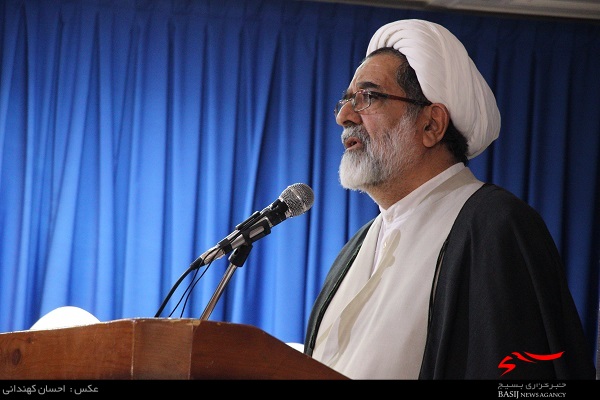فعالیت بسیج اساتید و نخبگان حوزه، در انقلابی ماندن حوزه هدفمند شود