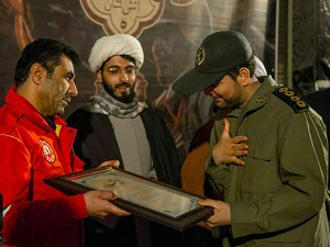 آیین تجلیل بسیجیان حوزه شهید ابراهیمی قم از شهدای آتش نشان آیین تجلیل بسیجیان حوزه شهید ابراهیمی قم از شهدای آتش نشان
