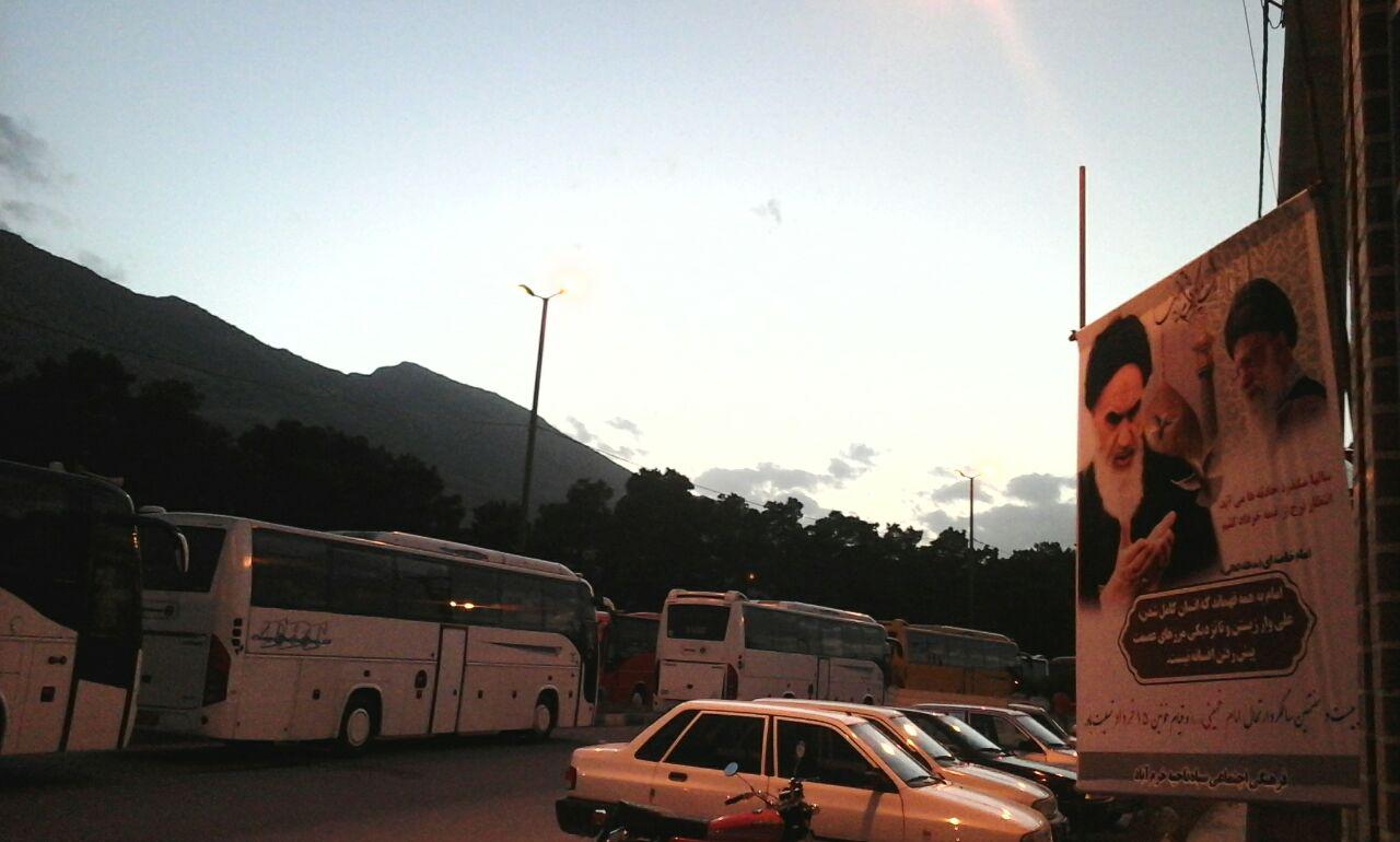 گزارش تصویری از اعزام مردم لرستان به مراسم سالگرد ارتحال امام(ره)