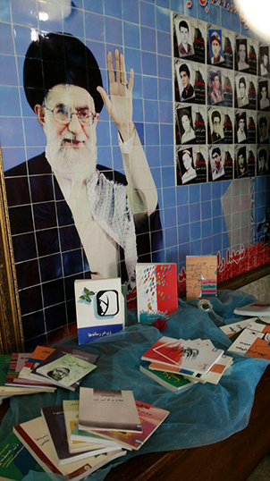 گزارش تصویری برگزاری نمایشگاه کتاب در هفته عفاف و حجاب
