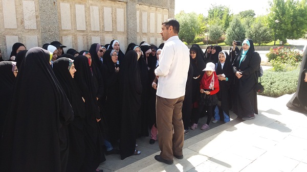 بازدید بسیج دانش اموزی استان قزوین از باغ موزه دفاع مقدس همدان
