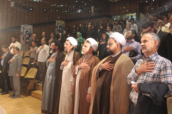 خبرنگاران برتر استان قزوین تجلیل شدند