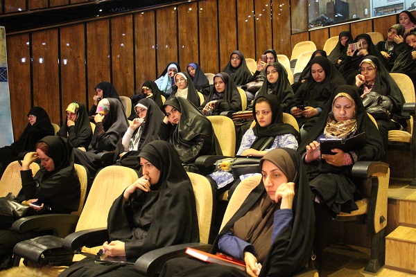خبرنگاران برتر استان قزوین تجلیل شدند