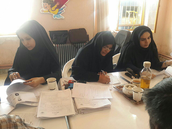 ادامه فرایند محرومیت زدایی از قلعه سیمون توسط سپاه و بسیج استان تهران ادامه فرایند محرومیت زدایی از قلعه سیمون توسط سپاه و بسیج استان تهران