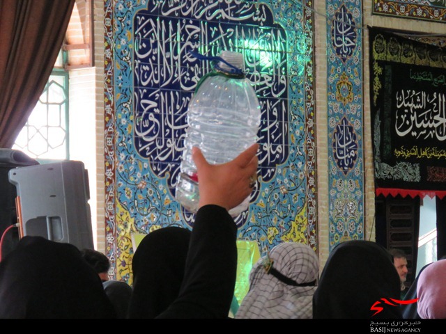 مادران لرستانی امروز کودکان خود را نذر شیرخواره اباعبدالله کردند+تصاویر مادران لرستانی امروز کودکان خود را نذر شیرخواره اباعبدالله کردند+تصاویر