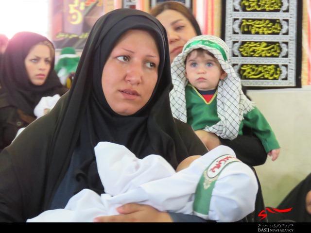 مادران لرستانی امروز کودکان خود را نذر شیرخواره اباعبدالله کردند+تصاویر مادران لرستانی امروز کودکان خود را نذر شیرخواره اباعبدالله کردند+تصاویر
