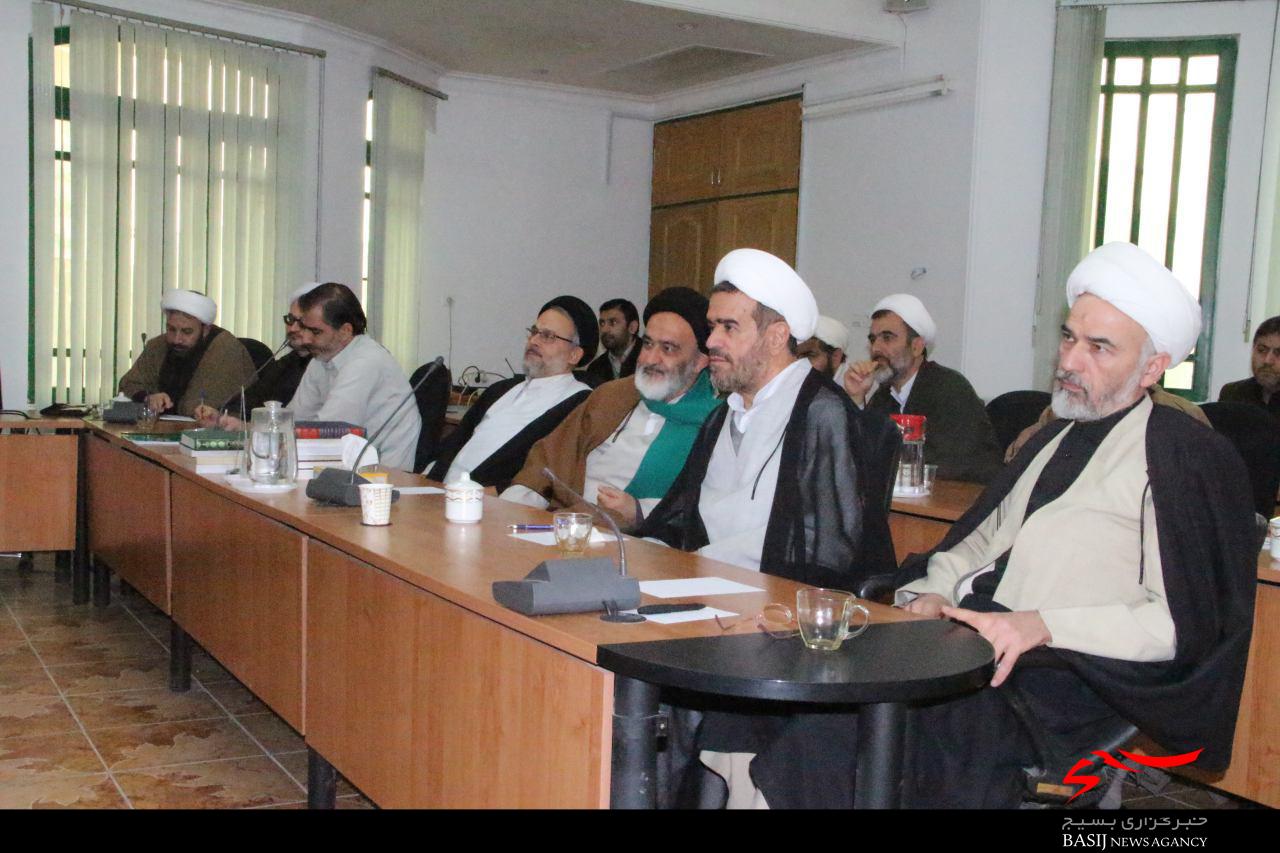 جلسه دوم نشست علمی «راهبرد تربیت اخلاقی در قرآن کریم» برگزار شد.