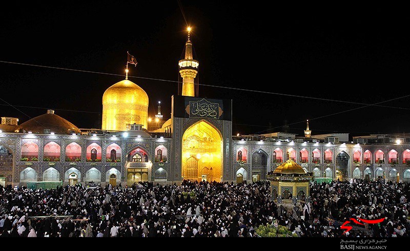 جوان بهایی کرجی در جوار بارگاه امام رضا(ع) به دین اسلام مشرف شد جوان بهایی کرجی در جوار بارگاه امام رضا(ع) به دین اسلام مشرف شد