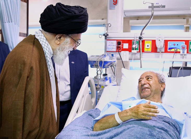 امام خامنه ای از آیت الله هاشمی شاهرودی عیادت کردند