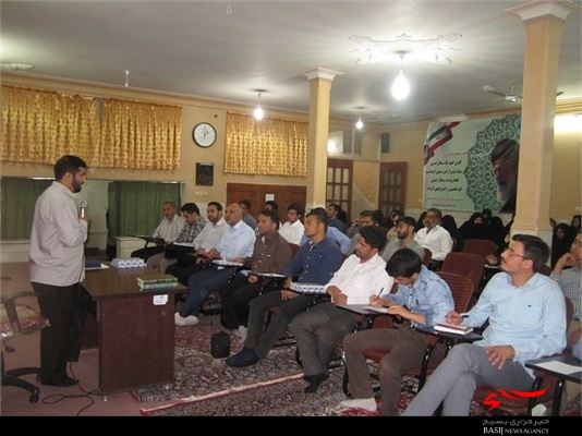 جلسه مسئولان سازندگی حوزه های بسیج ناحیه امام حسین(ع) برگزار شد/تجلیل از فعالان کمک به جبهه مقاومت