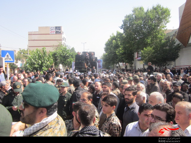 پیکر شهید حیدر جلیلوند در فردیس کرج تشییع شد