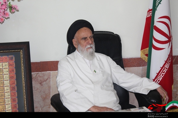 دیدارکارکنان روابط عمومی سپاه ثارالله بانماینده ولی فقیه دراستان