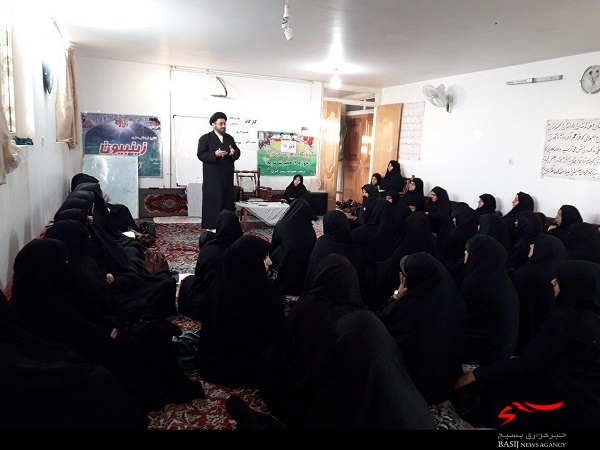 برگزاری کارگاه سبک زندگی و آیین همسرداری در پایگاه حضرت زهرای مرضیه(س) قم