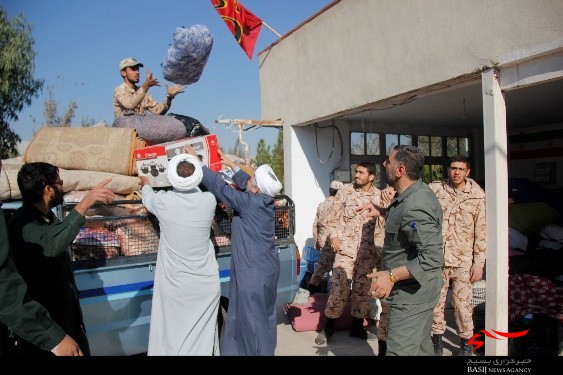 ارسال کمک&zwnj;های بسیج طلاب تیپ ۸۳ قم به مناطق زلزله زده کرمانشاه