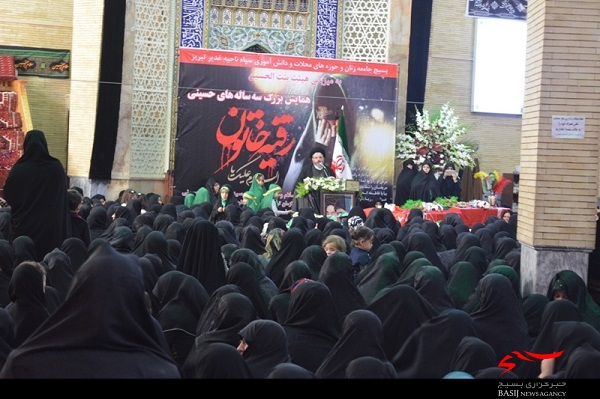 الگوی اصلی مسلمانان اهل بیت(ع) هستند الگوی اصلی مسلمانان اهل بیت(ع) هستند