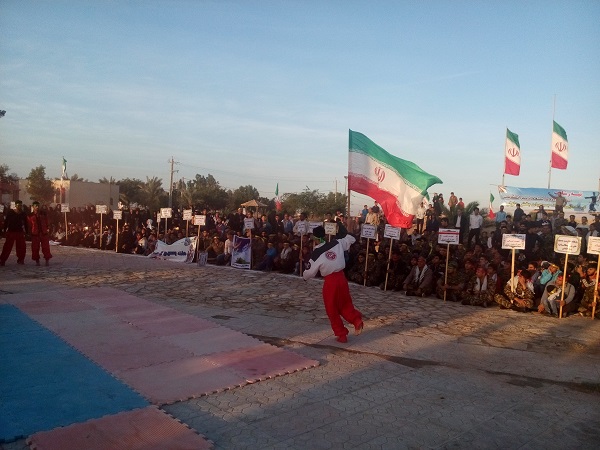 گزارش تصویری گردهمایی بزرگ بسیجیان مرکز مقاومت بسیج امام حسین(ع) دلوار