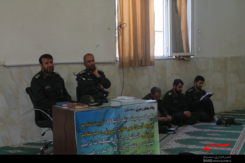 برگزاری نشست صمیمی فرمانده سپاه ناحیه همدان با سربازان