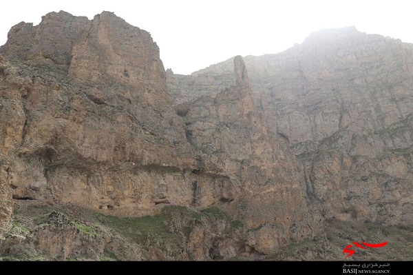قلعه ضحاک «آژی دهاک» هشترود معروف به تخت جمشید آذربایجان