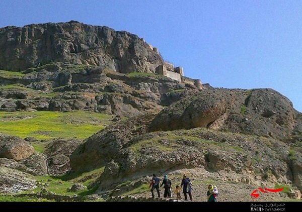 قلعه ضحاک «آژی دهاک» هشترود معروف به تخت جمشید آذربایجان