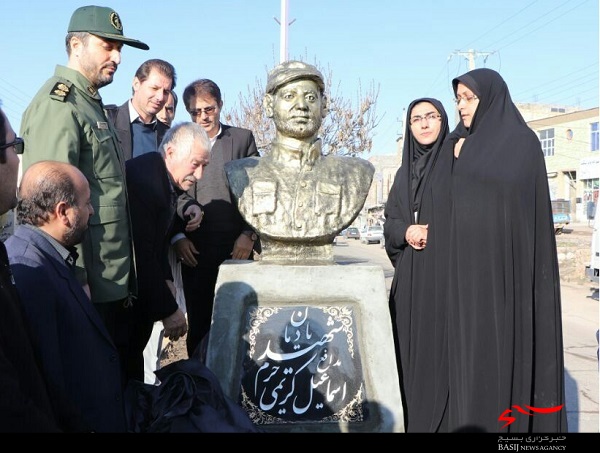 تندیس شهید مدافع حرم در هشترود رونمایی شد
