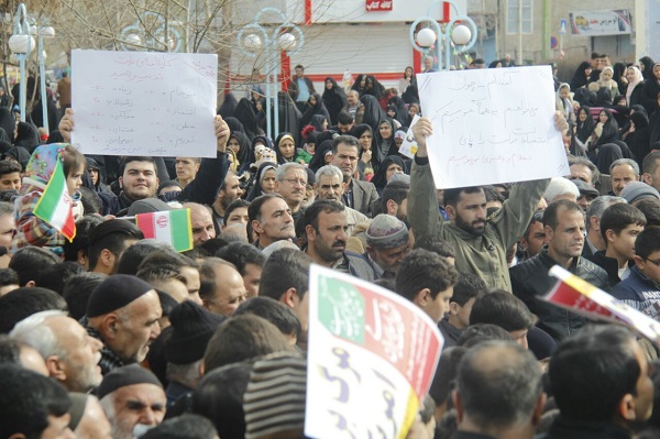 راهپیمایی ۲۲ بهمن در شهر انقلابی اقبالیه