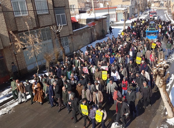 راهپیمایی تماشایی ‌مردم شهرستان شازند در جشن ۴۰ سالگی انقلاب