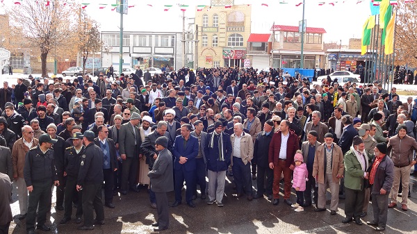 راهپیمایی تماشایی ‌مردم شهرستان شازند در جشن ۴۰ سالگی انقلاب