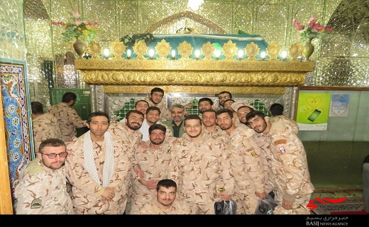 حضور فراگیران دوره ی جبرانی رزم مقدماتی در نماز جمعه