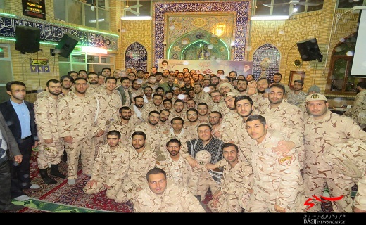 حضور فراگیران دوره ی جبرانی رزم مقدماتی در نماز جمعه
