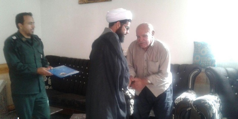 دیدار جمعی ازسپاهیان انار با خانواده شهدا