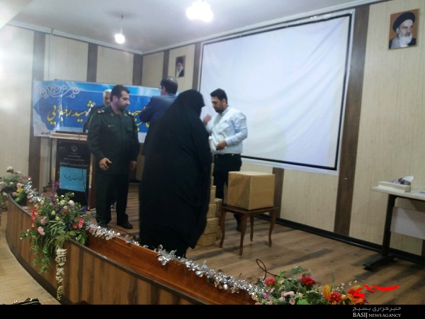 مراسم گرامیداشت هفته معلم در ناحیه یک آموزش و پرورش قم به روایت تصاویر