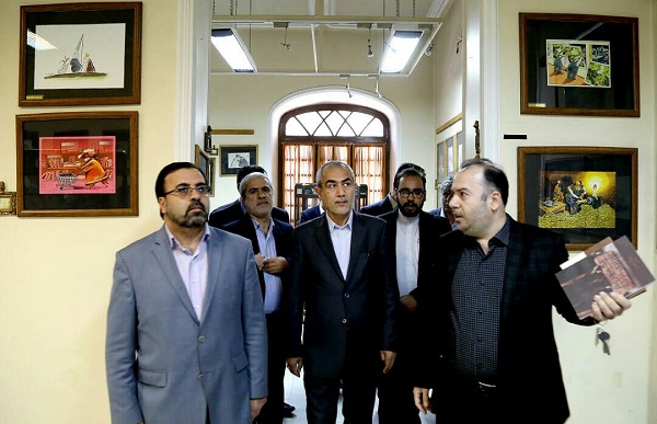 استاندار آذربایجان شرقی از تنها موزه کارتون آسیا بازدید کرد