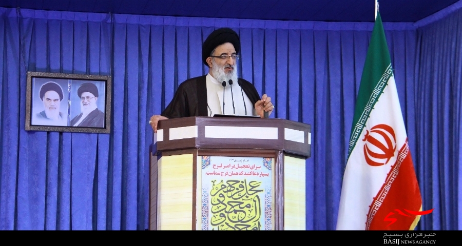 انتقال پیام شهیدان و رزمندگان به نسل جوان از اهم واجبات فرهنگی است انتقال پیام شهیدان و رزمندگان به نسل جوان از اهم واجبات فرهنگی است