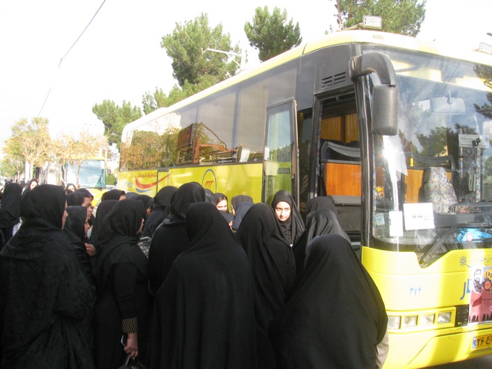 ره توشه دفاع مقدس برای دانش آموزان امروز کشور