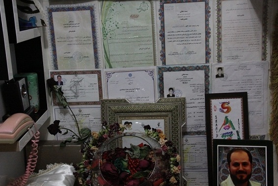 دیدار سردار یزدانی و سردار آذرنوش با خانواده شهید صفری