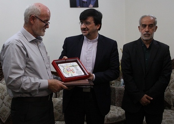 دیدار سردار یزدانی و سردار آذرنوش با خانواده شهید صفری