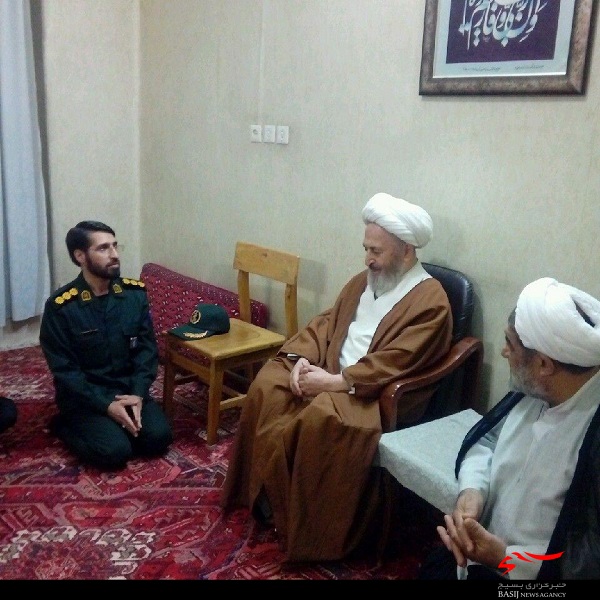 دیدار مسئولان ناحیه بسیج امام حسین (ع) با آیت الله سبحانی