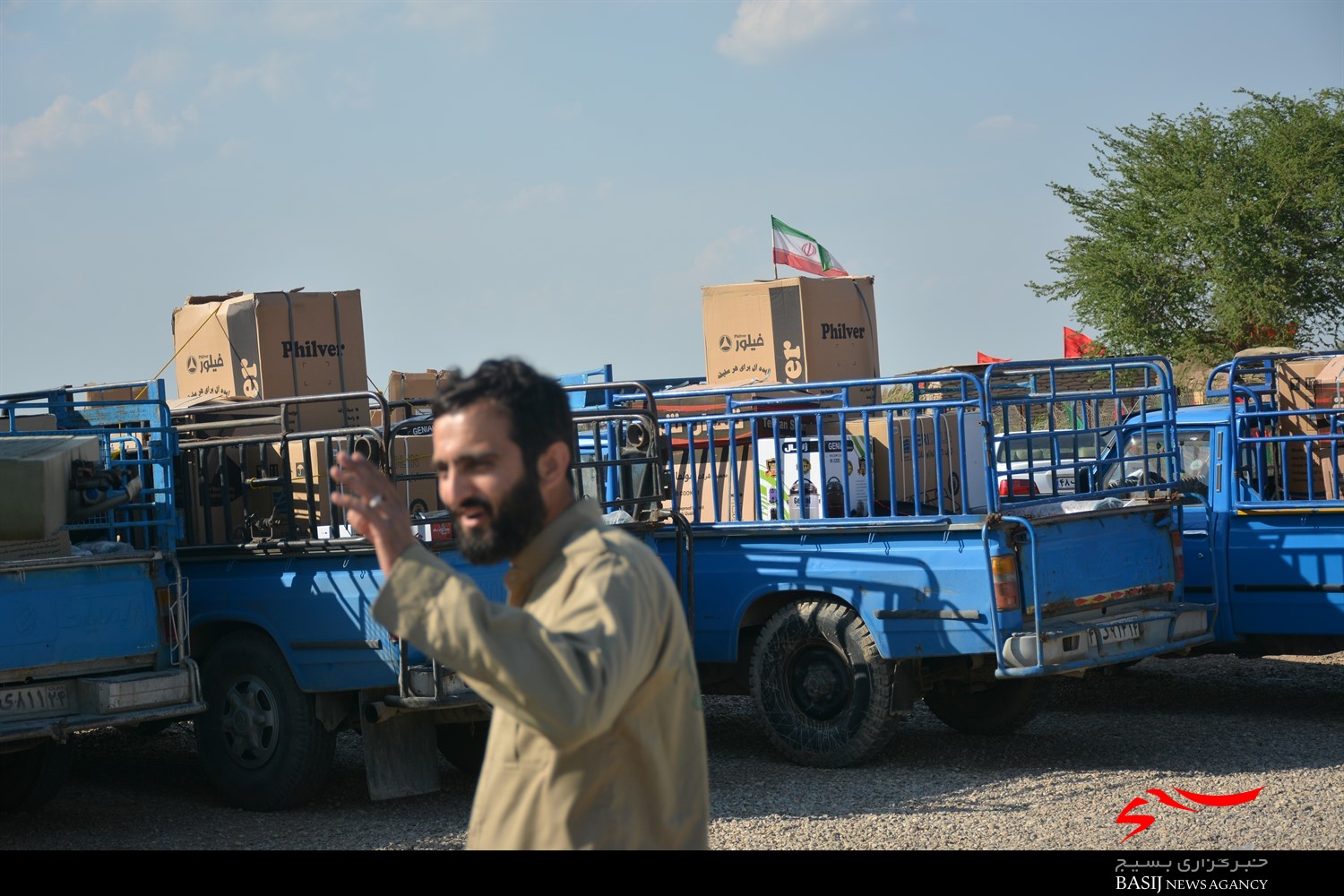 گزارش تصویری از مراسم اهدای جهیزیه به نوعروسان  در راهیان نور