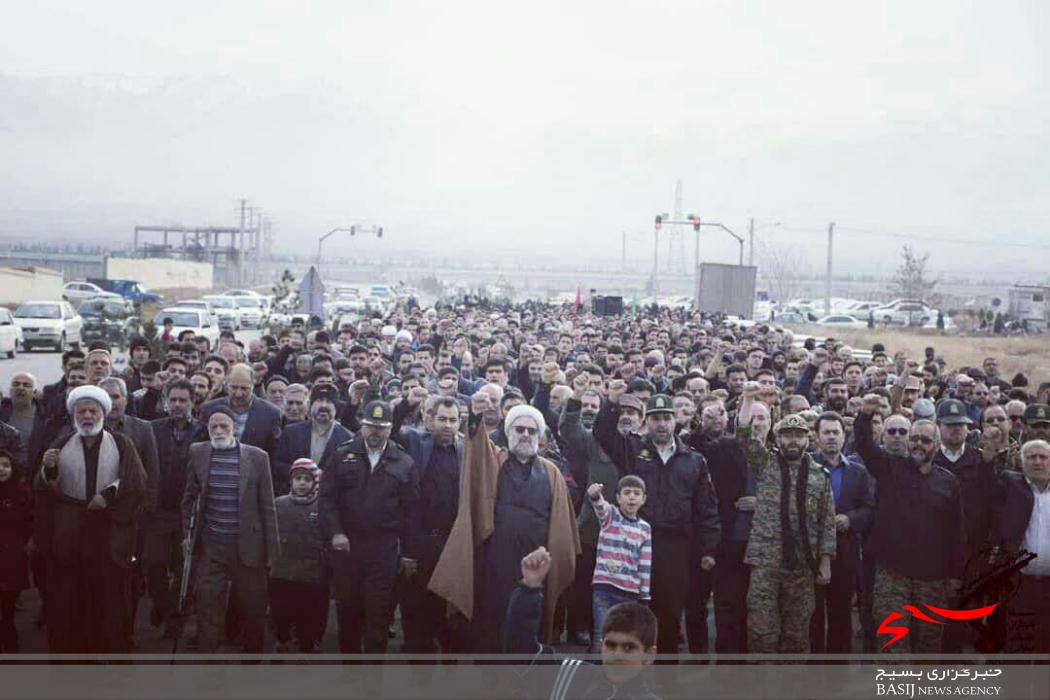 قیام مردم انقلابی شهرستان اشتهارد در محکومیت ترور شهید سپهبد سلیمانی+  تصاویر‌