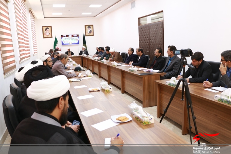 مراسم محوری بعد از تشییع و تدفین سردار شهید سلیمانی در بیرجند مراسم محوری بعد از تشییع و تدفین سردار شهید سلیمانی در بیرجند
