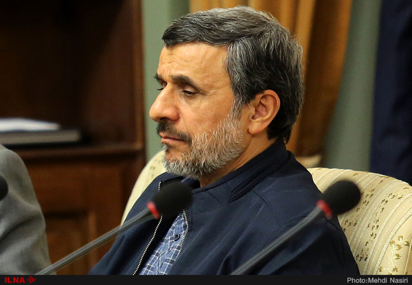 شایعه برکناری احمدی نژاد از مجمع تشخیص