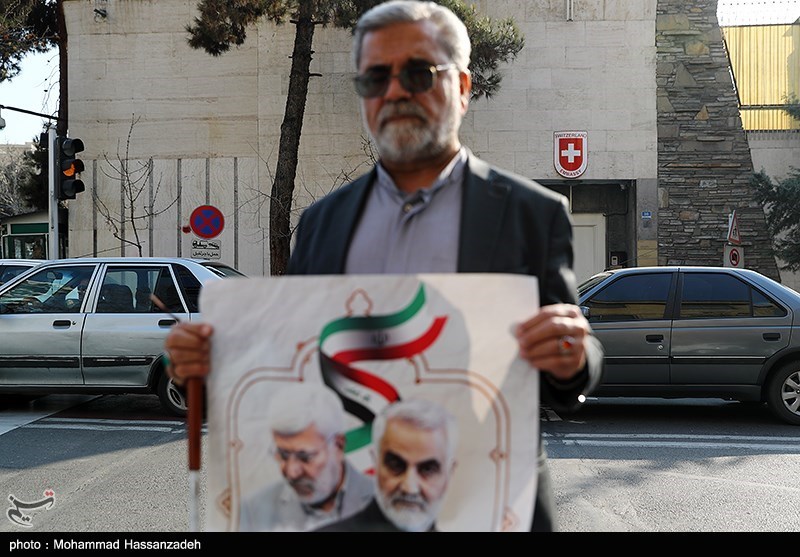 تجمع جانبازان و ایثارگران در اعتراض به ترور سردار سلیمانی و حمایت از سپاه