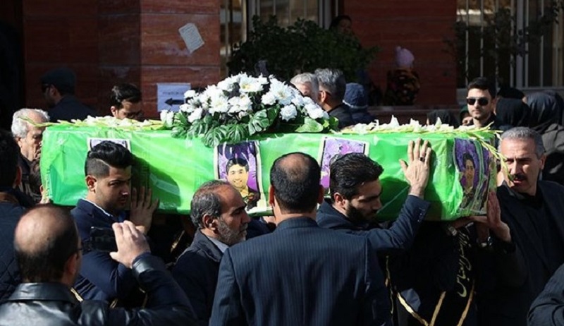 تشییع یک تن  از شهدای حادثه سقوط هواپیمای مسافربری در کرمان