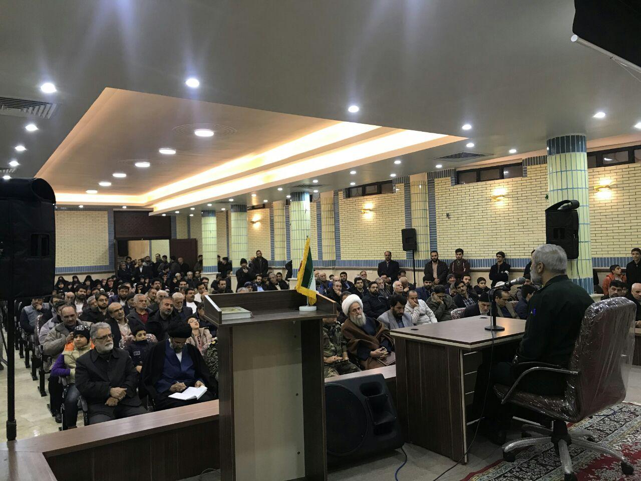 اگر پای مسئولان سست شده بدانند امید مردم به خداوند متعال است