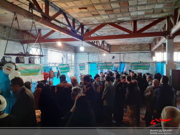 افتتاح نمایشگاه اقتصاد مقاومتی در مصلای شهر شازند