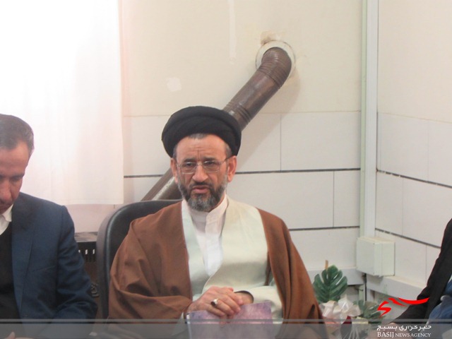 گزارش تصویری از تجدید دیدار با امام جمعه شهر شازند