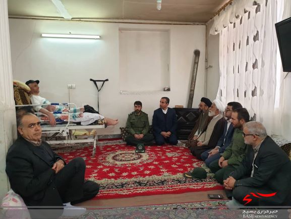 گزارش تصویری از دیدار با خانواده شهداوخانواده محرومین/گلباران مزار شهدا