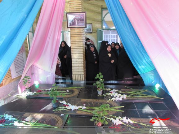 گزارش تصویری یادواره 10 شهید گمنام شهر مهاجران