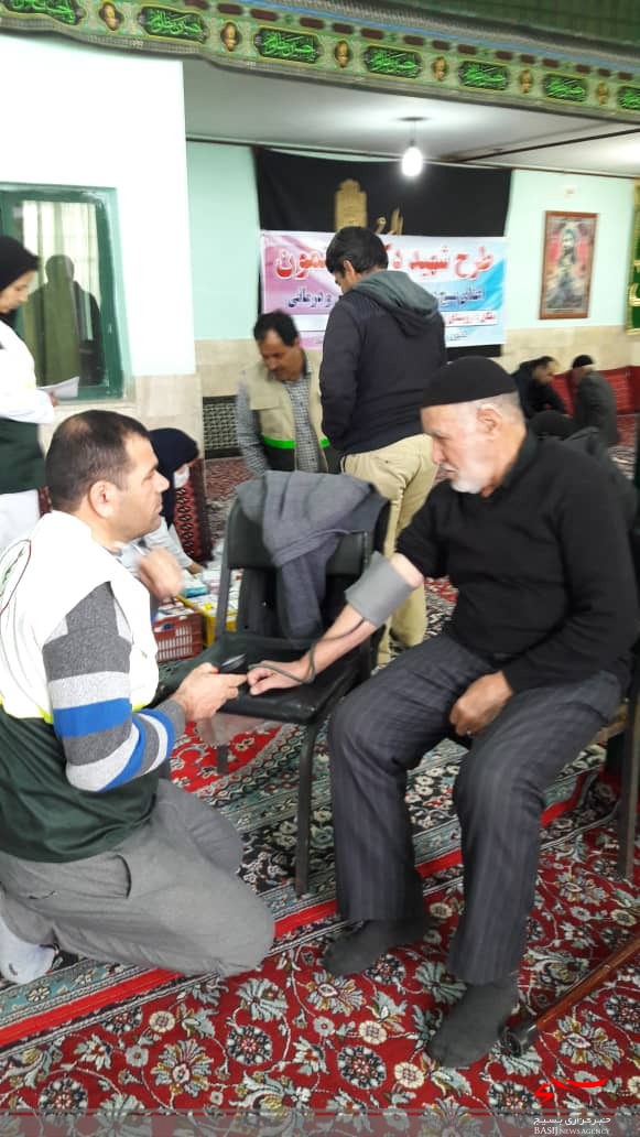 ارائه خدمات رایگان ویزیت پزشک و تحویل دارو توسط بسیج جامعه پزشکی ناحیه شازند